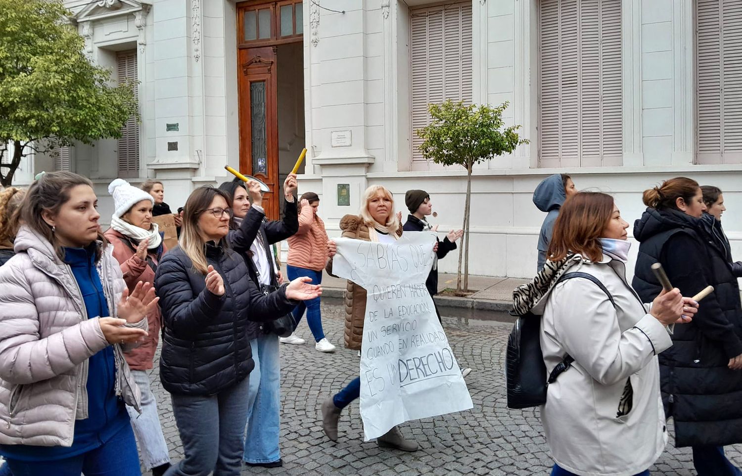 Docentes autoconvocados volvieron a manifestarse