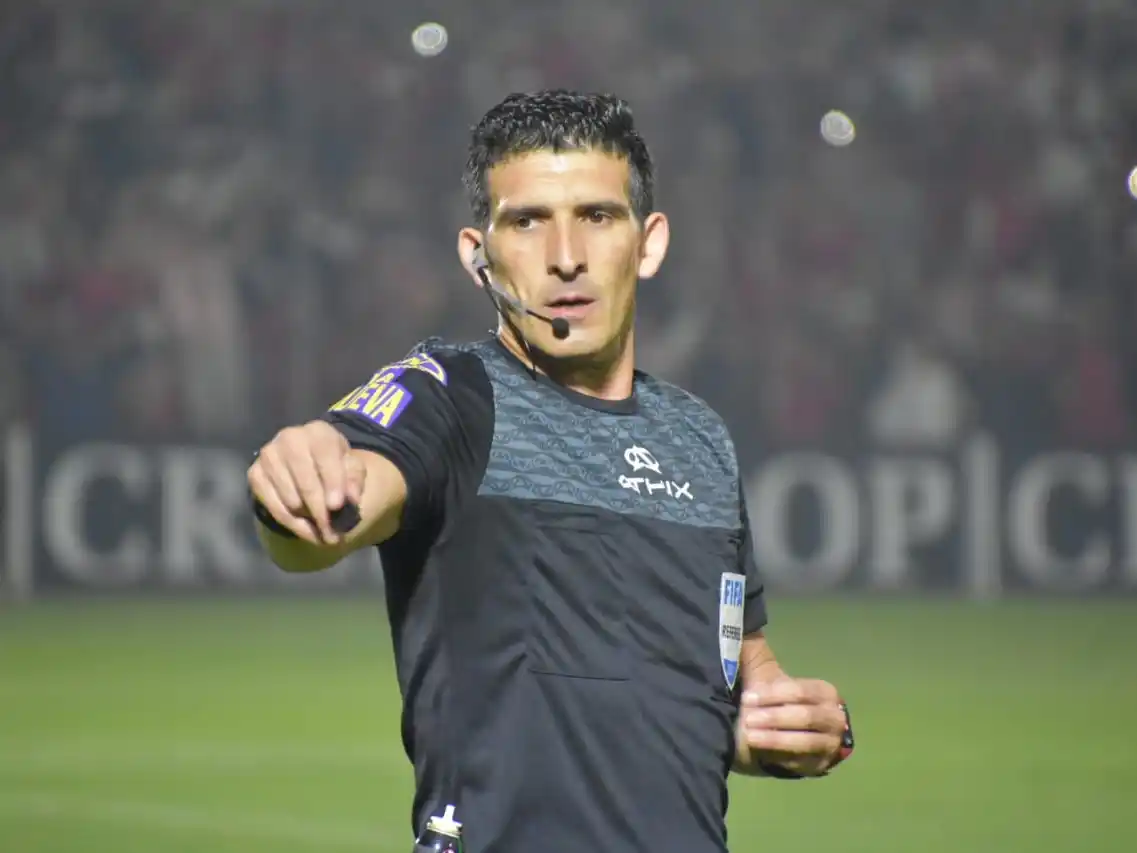 Andrés Merlos es el presidente de la Liga Alvearense.