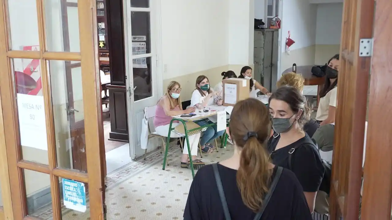 En las elecciones del CGE ganó Marcha Blanca y Alternativa Docente colocaría 7 vocales