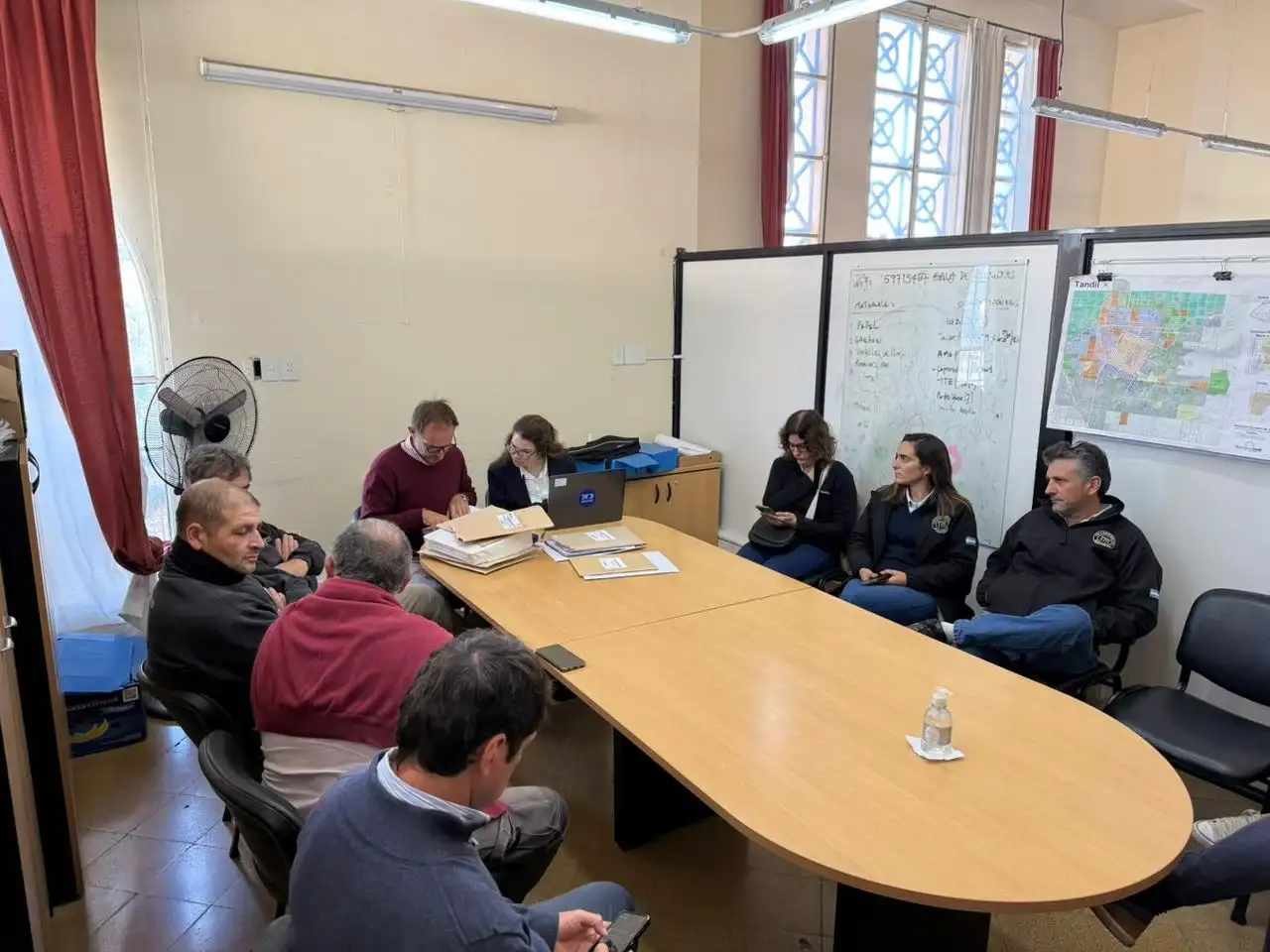 Seis empresas presentaron sus propuestas en la licitación para ampliar las redes de agua y cloacas en distintos barrios de Tandil.