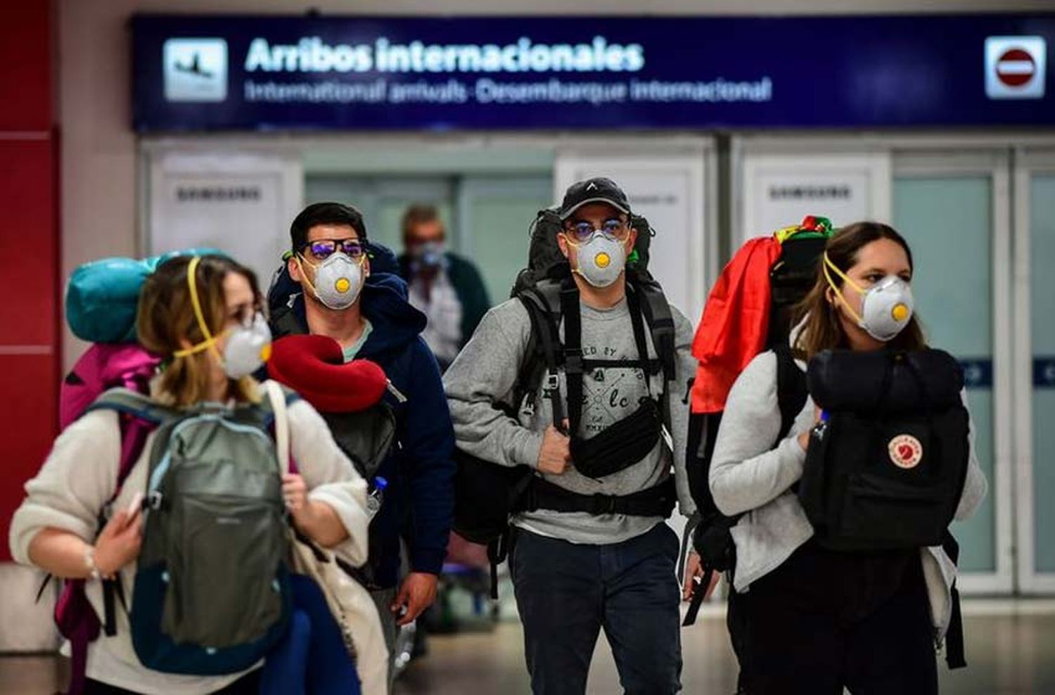 La directora de Migraciones confirmó que “hasta ahora 15 personas ingresaron al país con la variante Delta”