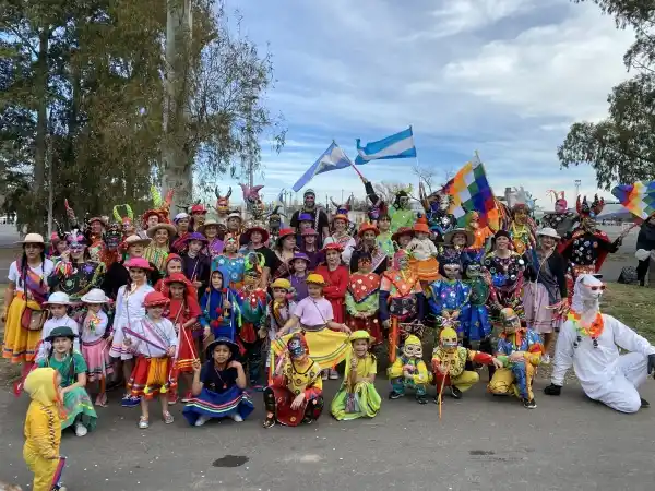 Cerca de 150 chascomunenses desfilaron en Tecnópolis el pasado fin de semana