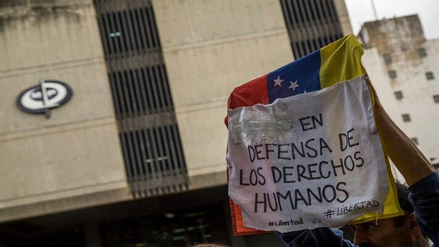 ¡PARA MADURO SON CRIMINALES! Arrecia persecución contra la prensa y las ONG