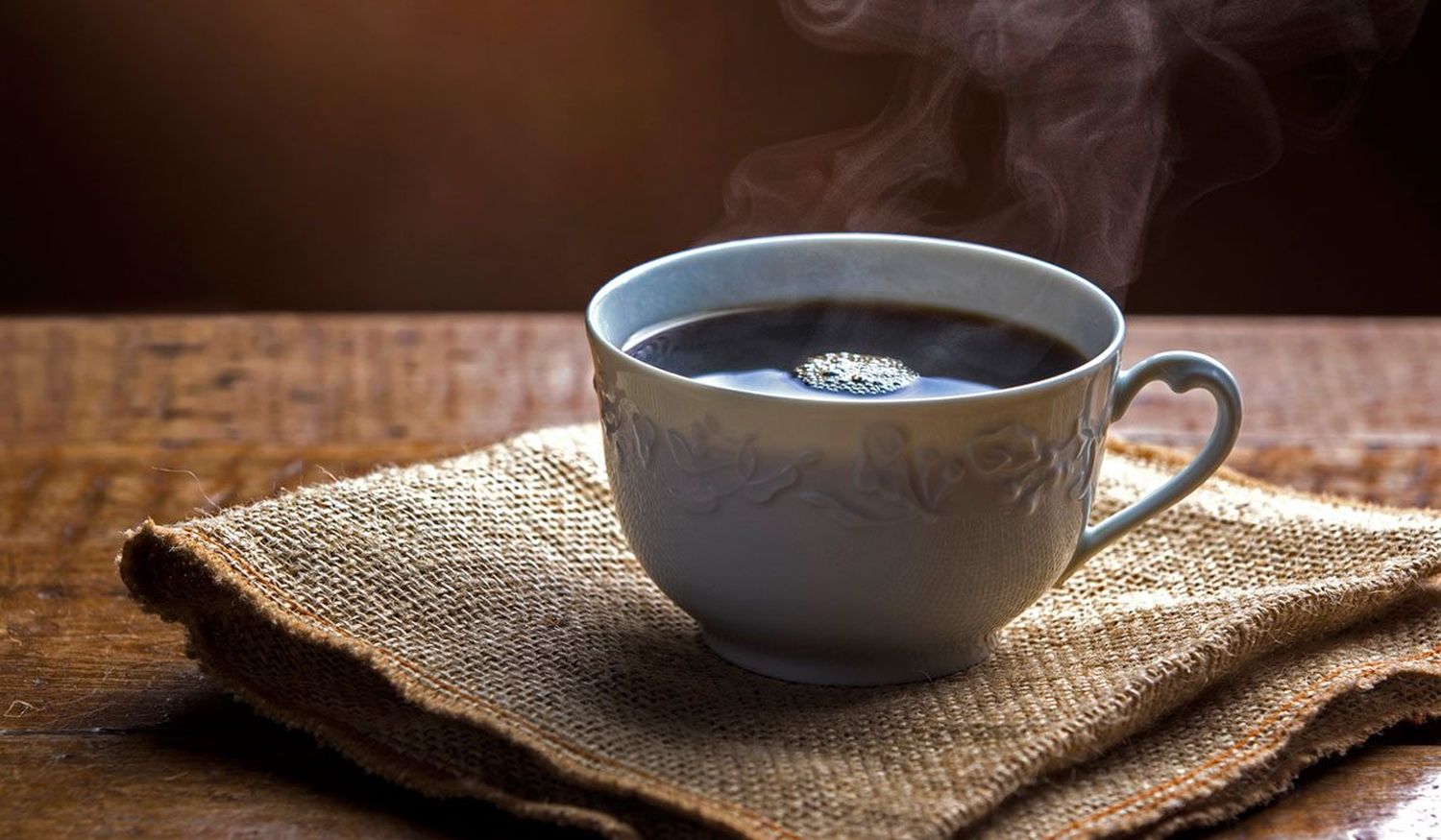 Si padeces migrañas, no deberías tomar mucho café