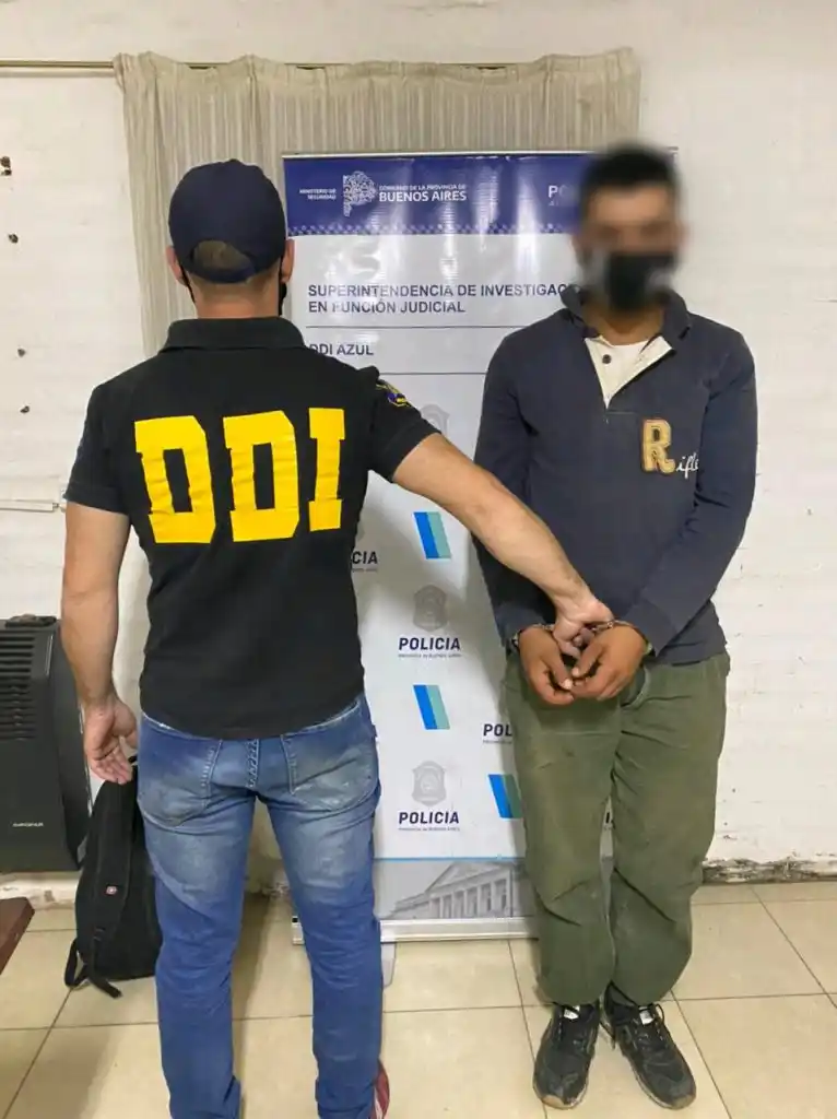 Detuvieron a un joven que tenía material pornográfico de menores y lo distribuía