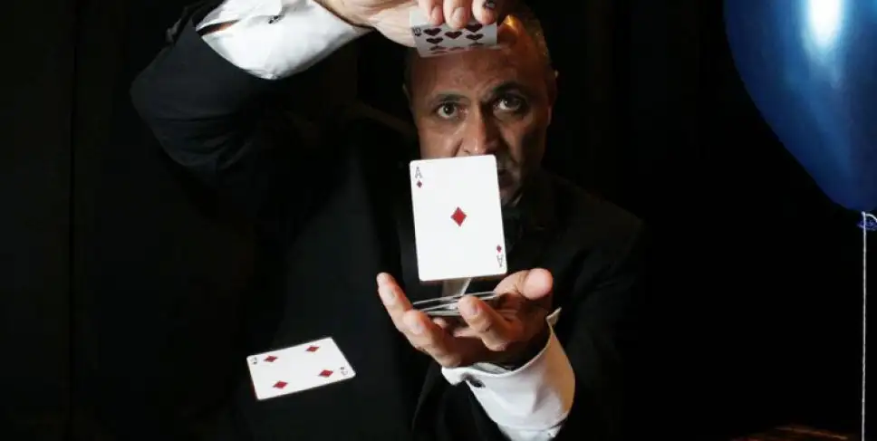 Argentina tiene un campeón mundial de magia, Marcelo Insúa, alias "Tango"