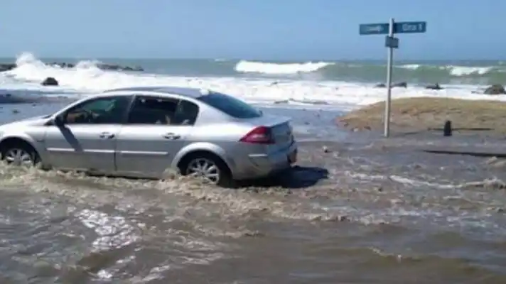 MAR DE FONDO desapareció a dos jóvenes en Puerto Cabello