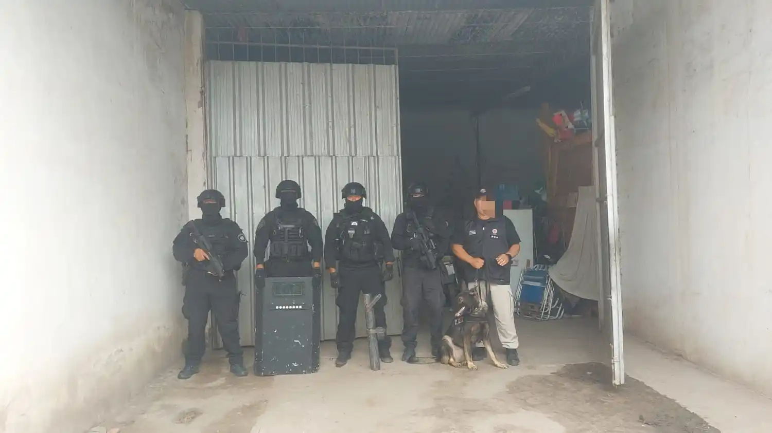 RECONQUISTA: TRES ALLANAMIENTOS POR MICROTRÁFICO Y UNA DETENIDA - 1