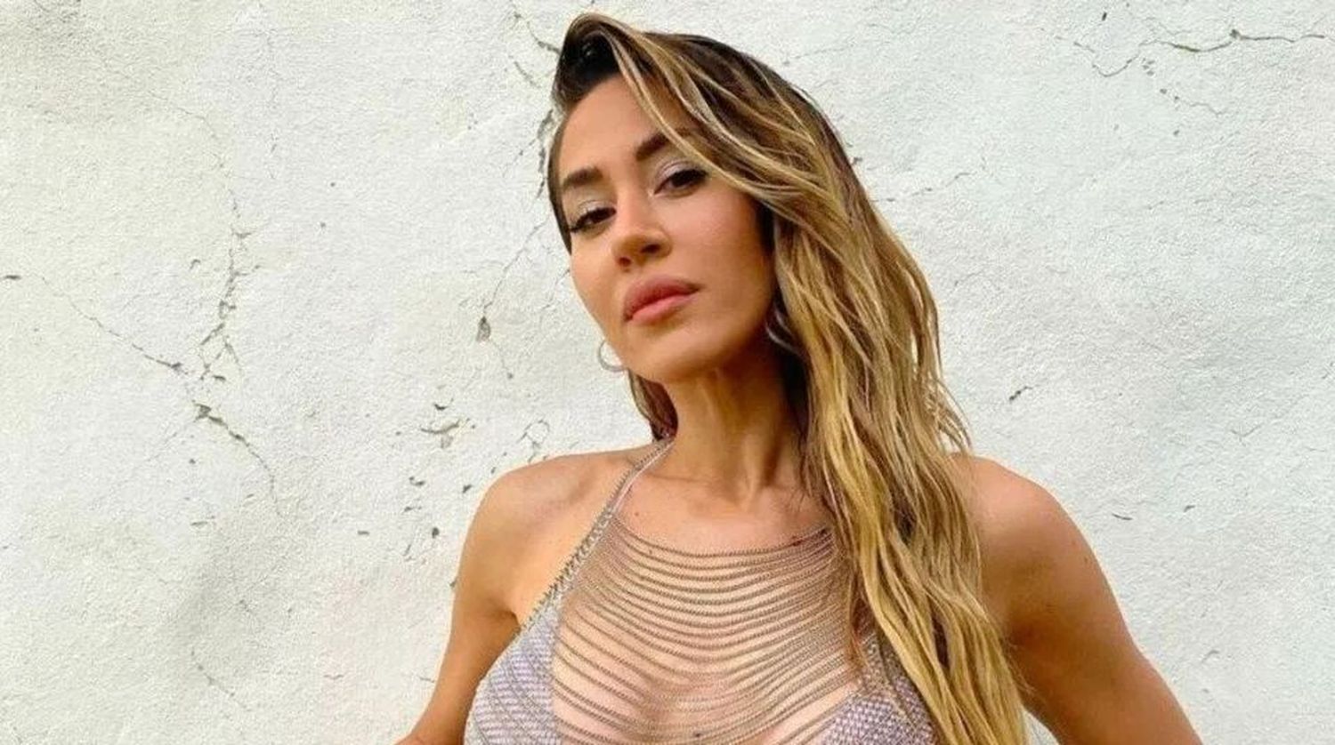 Jimena Barón celebró sus 36 años con una foto desnuda frente al espejo