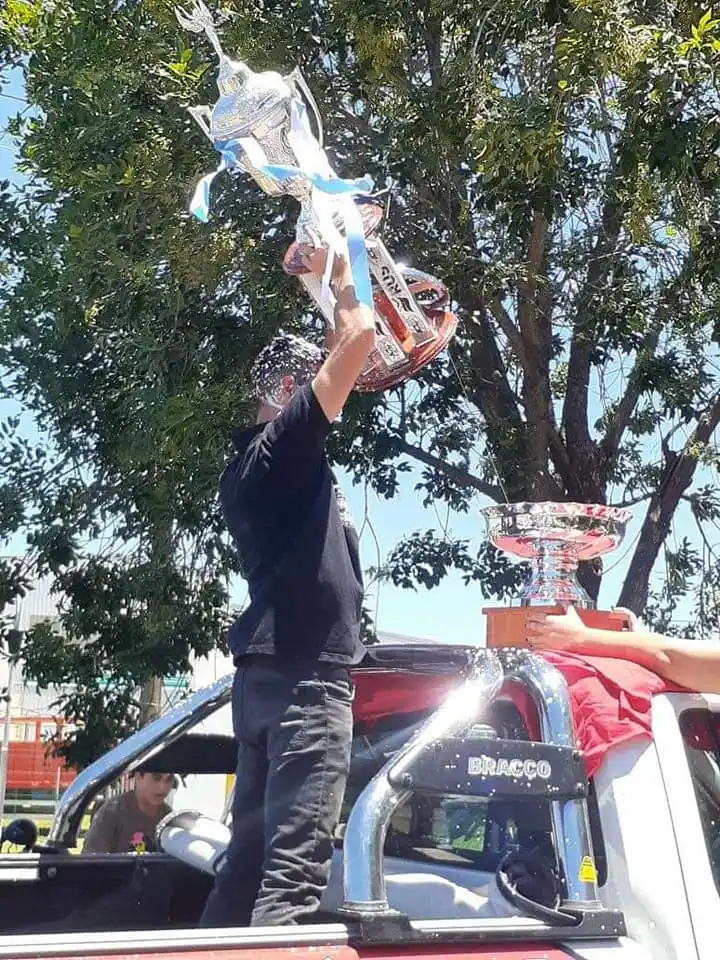 Londero fue ovacionado y recibido con aplausos en Ramírez