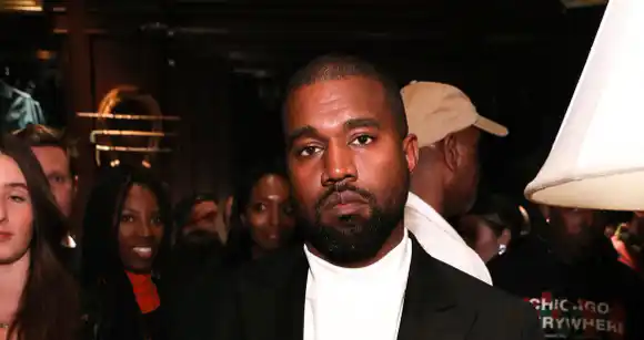 Twitter suspende a Kanye West tras sus publicaciones a favor de Hitler