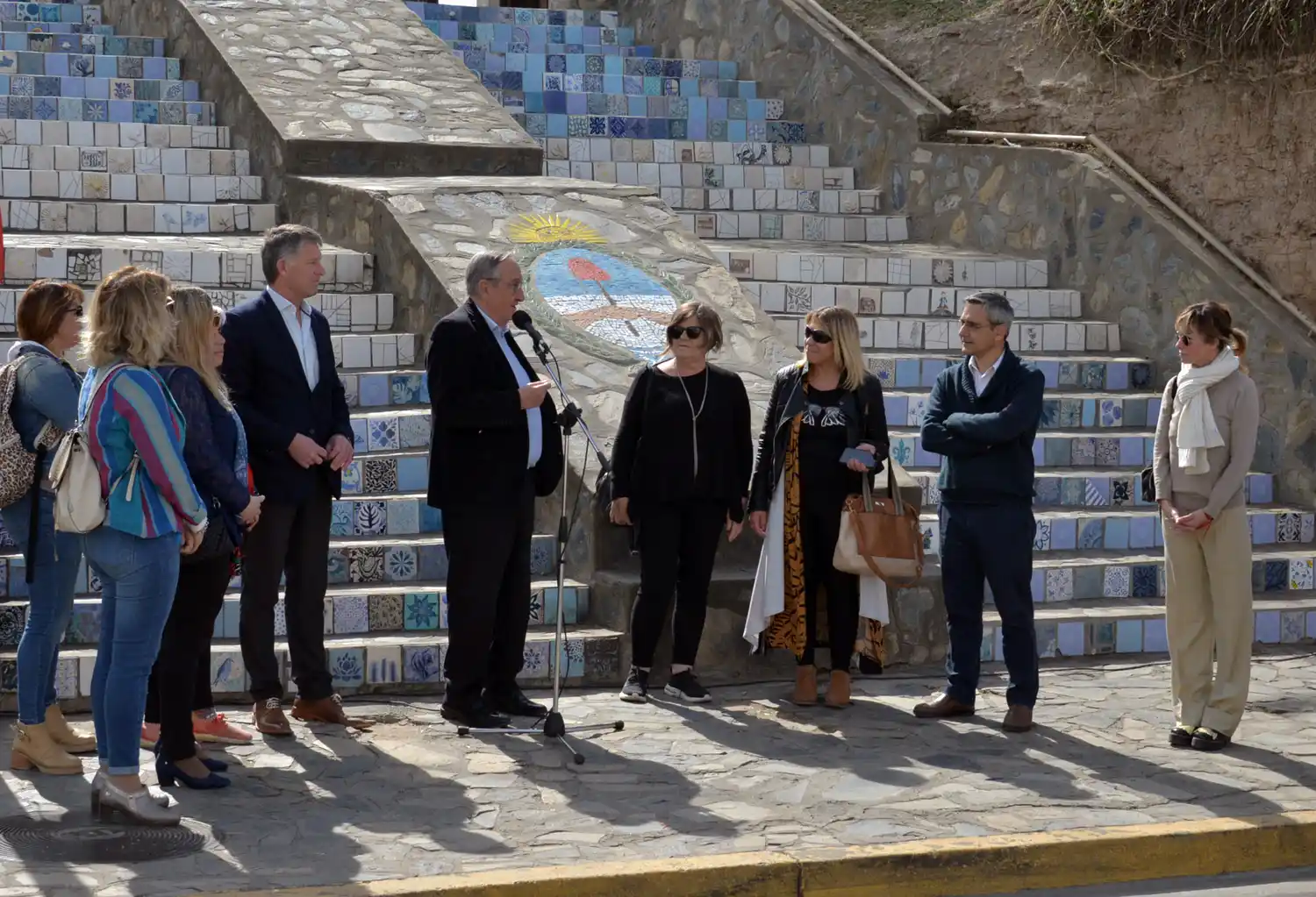 Una nueva obra completa la intervención artística sobre las escalinatas de Villa Italia