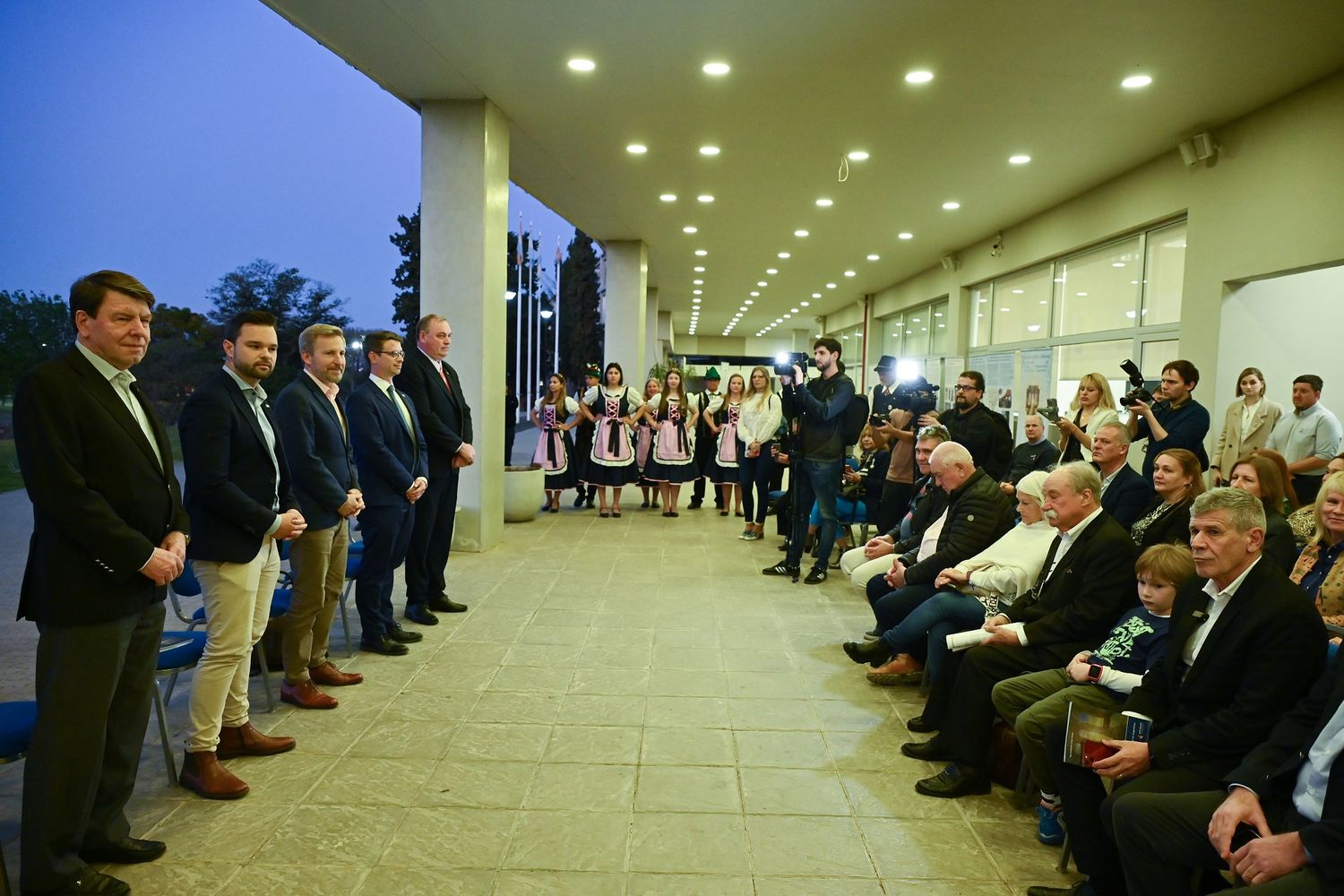 El gobernador Frigerio destacó el legado de los alemanes del Volga en la presentación de un libro en Paraná