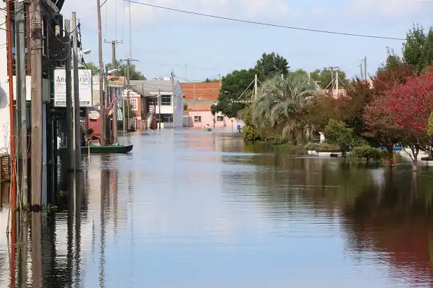 Villa Paranacito, una localidad paralizada por la creciente