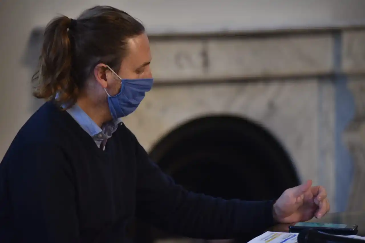 "Estamos por encima del 70 por ciento de disponibilidad de las camas críticas", indicó Piaggio