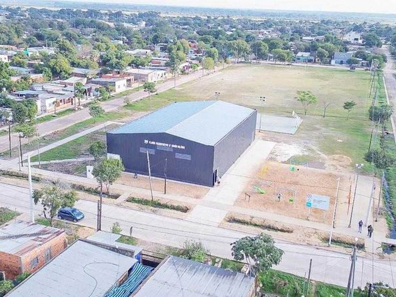 Ultiman detalles para la apertura del
Polideportivo cubierto en el Simón Bolívar