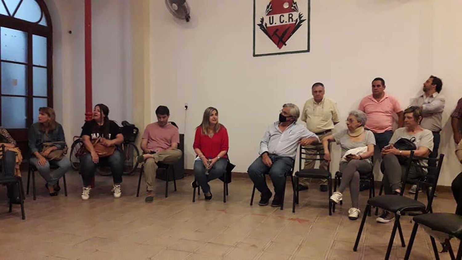 Marcela Antola estuvo dialogando con militantes en la UCR