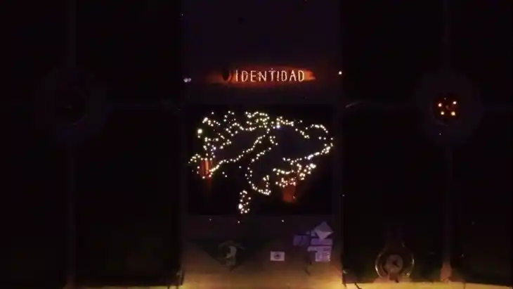 En La Plata, se iluminó el mural de las Islas Malvinas más grande del país