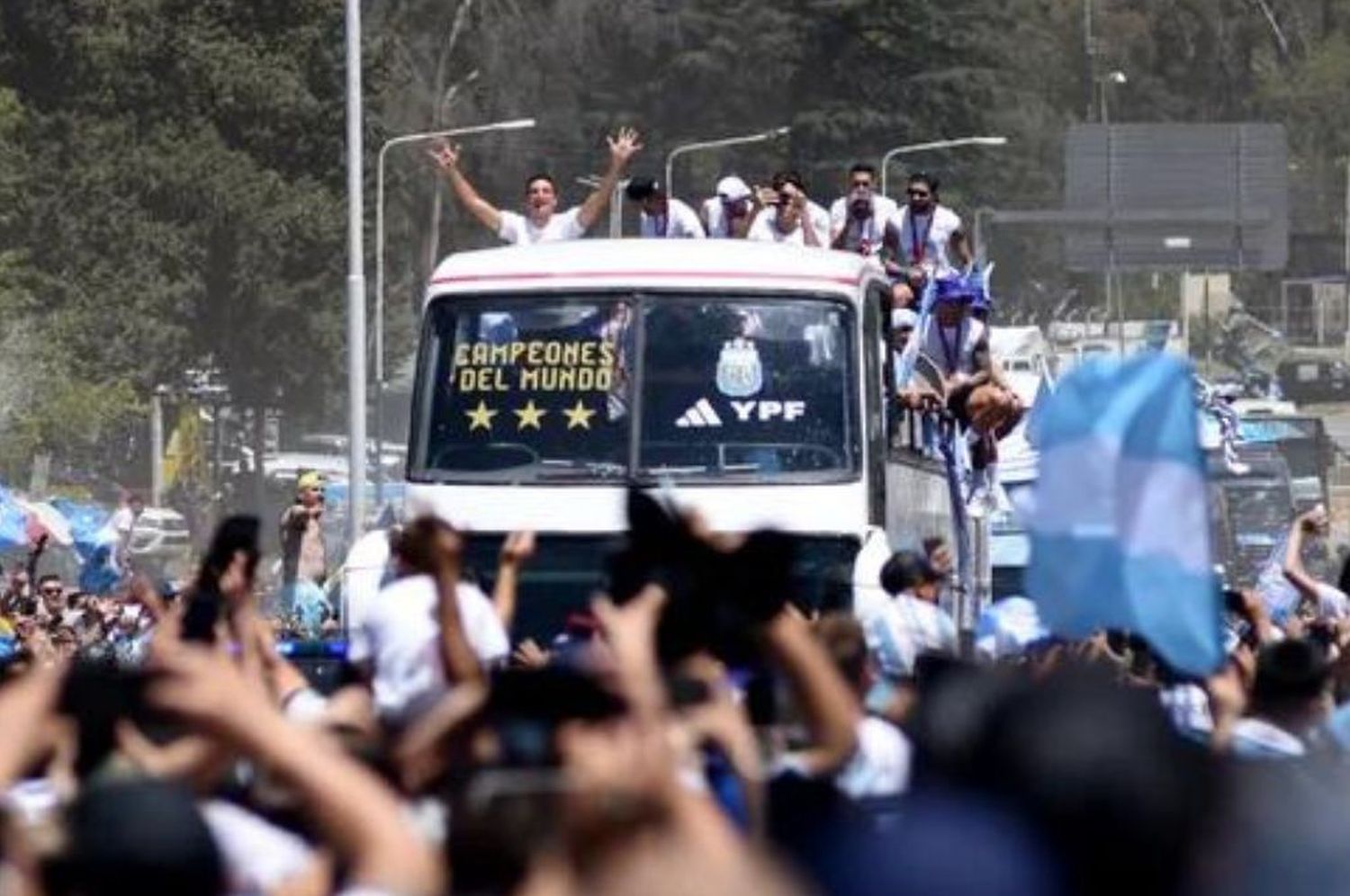 El pueblo argentino salió a las calles a festejar con los campeones del mundo