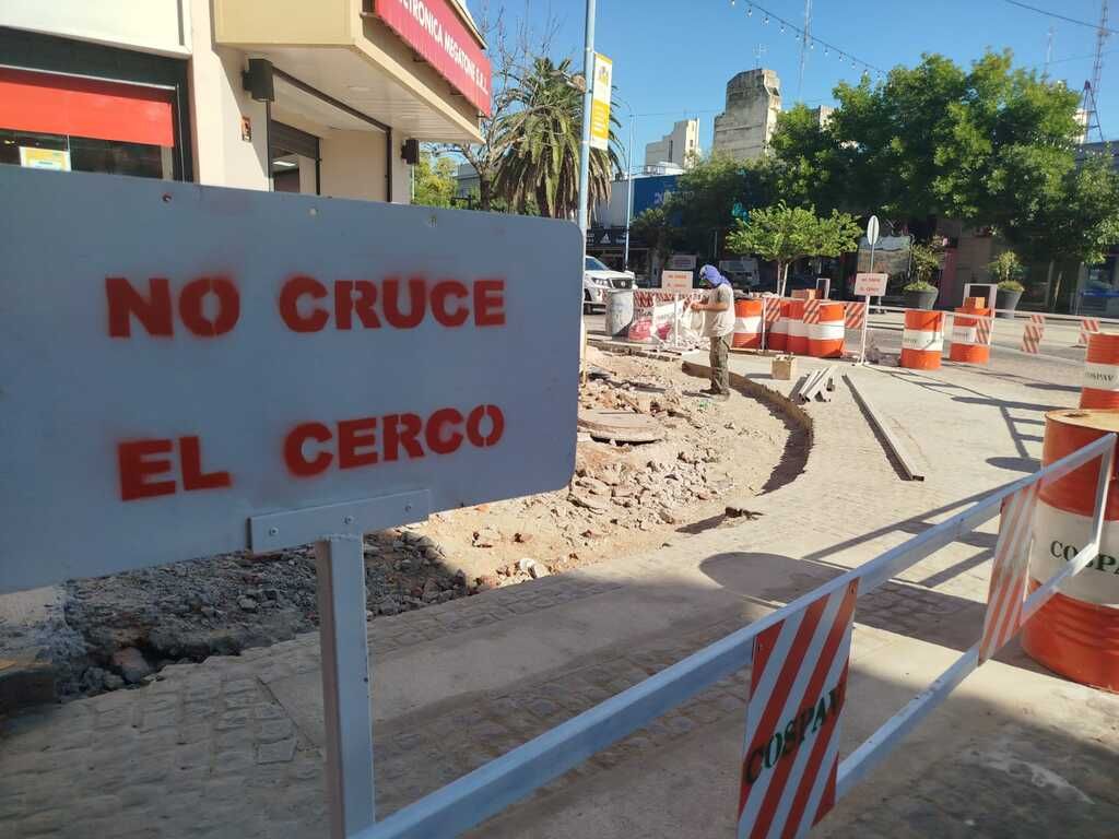 Avanza la obra de remodelación de veredas del centro urbano