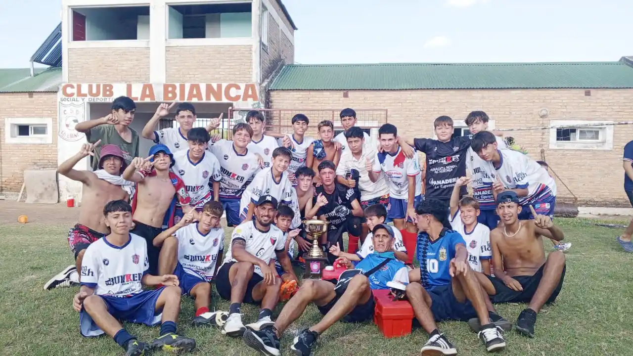 Copa de Oro: Juventud Unida de General Campos participó en un torneo en La Bianca