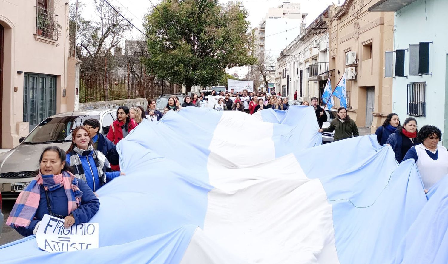 AGMER Seccional Concordia se movilizó por las calles de la ciudad