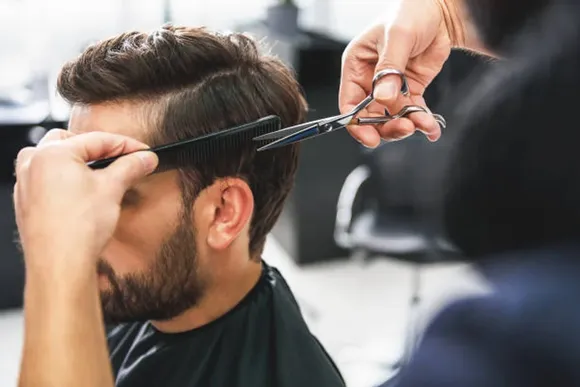 Ingeniosa maniobra: "transformó" a su cliente de presunto narco a peluquero y consiguió liberarlo
