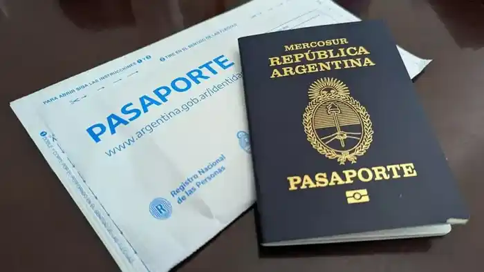 Pasaportes defectuosos: habilitaron una línea de WhatsApp