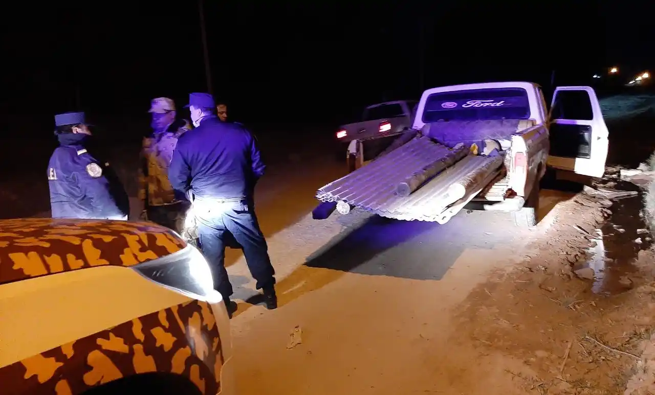 Detuvieron a dos personas por robar en un galpón municipal