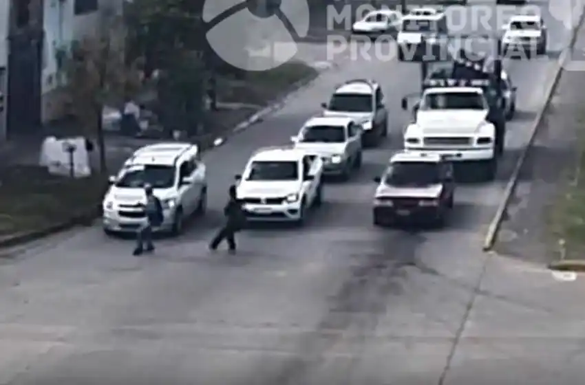 Video: un adolescente de 15 años fue embestido por un coche en zona oeste