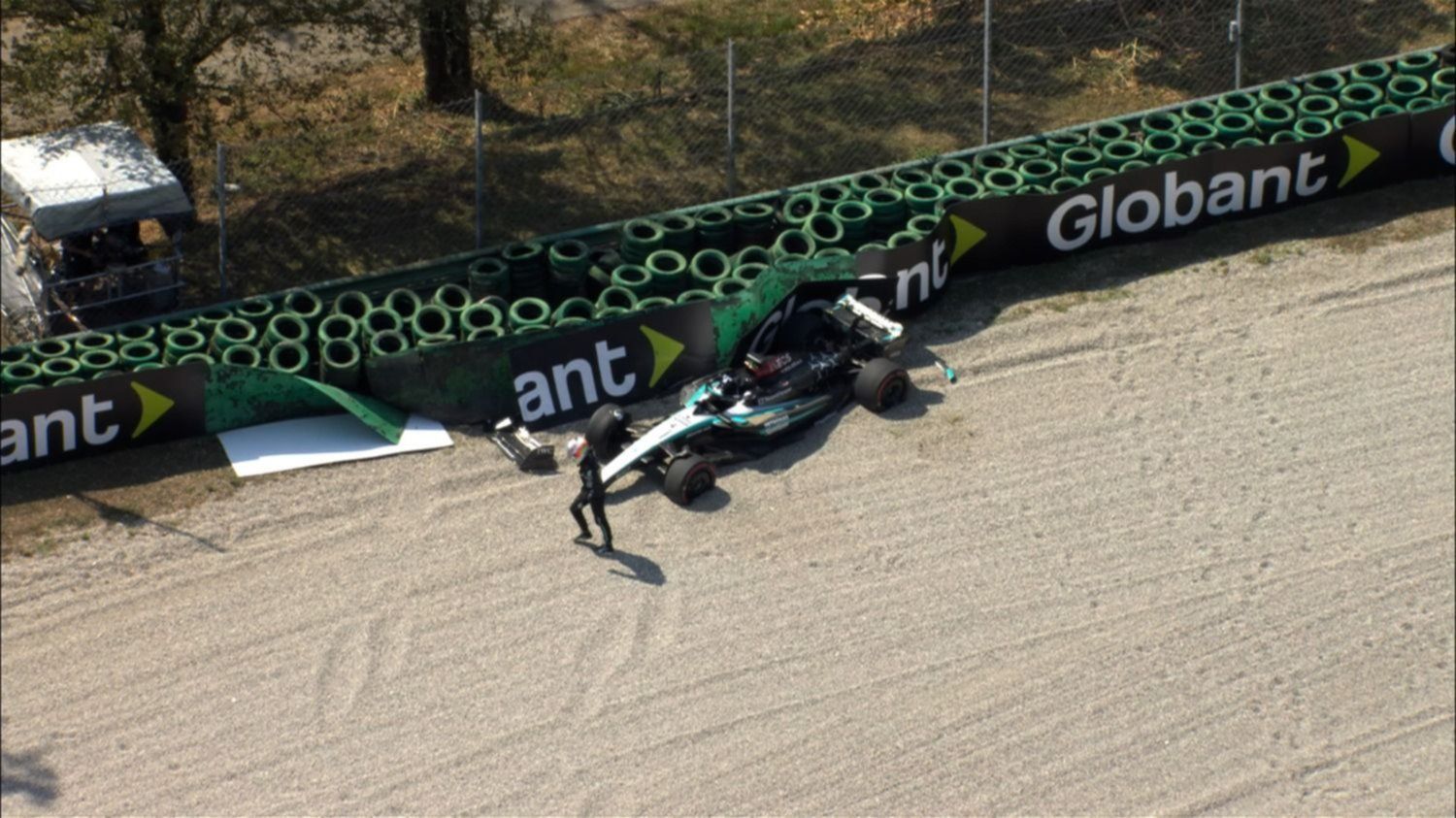 ¡Brutal choque de Antonelli en su debut en la Fórmula 1!