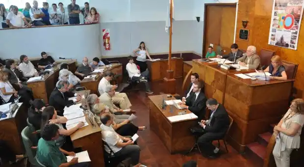 Denuncian a Telefónica por estafas en varios distritos bonaerenses