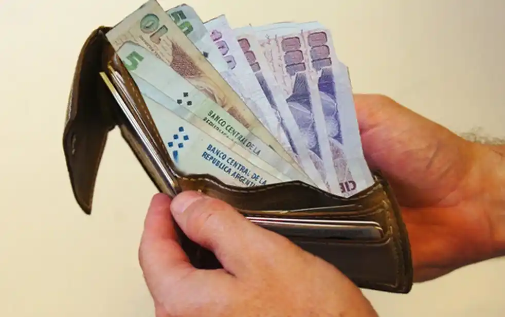 El gremio de empleados de Comercio acordó activar la cláusula gatillo planteada en el último acuerdo paritario