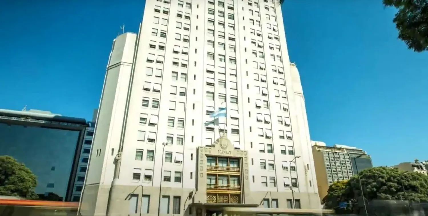 Disolución, transformación y fusión de organismos descentralizados del Ministerio de Salud