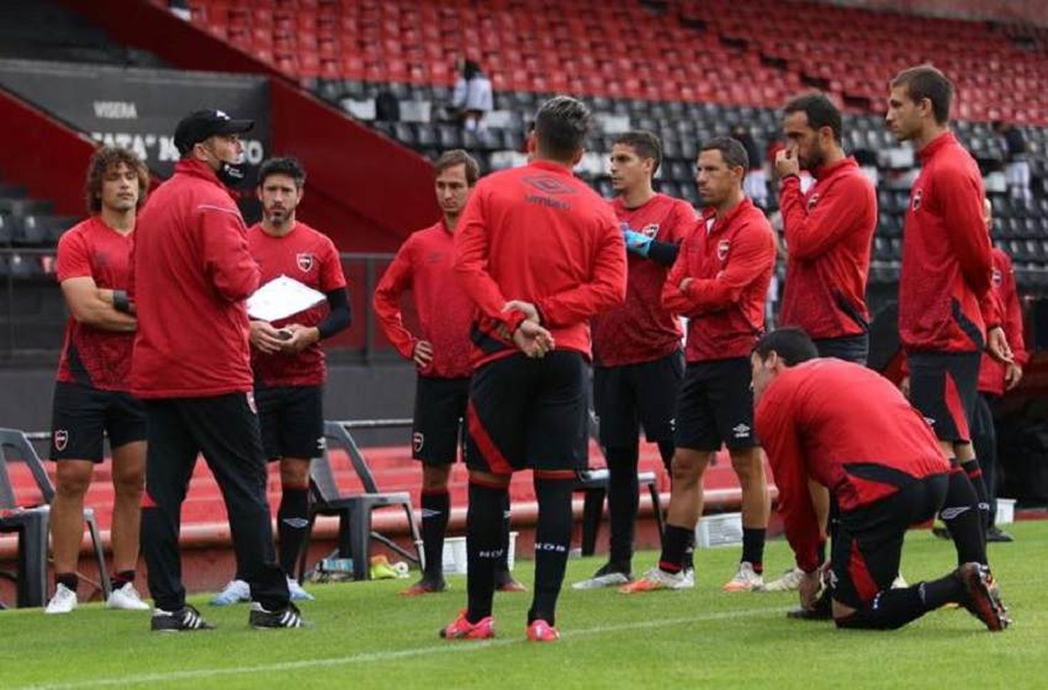 Newells se prepara para el debut: Kudelka pondrá a su 11 de gala para visitar a Talleres