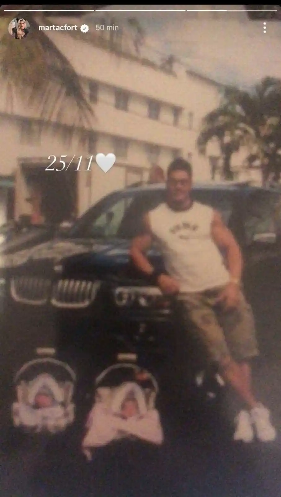 En la foto aparece Ricardo Fort junto a sus mellizos Martita y Felipe. (Foto: Instagram/martacfort)