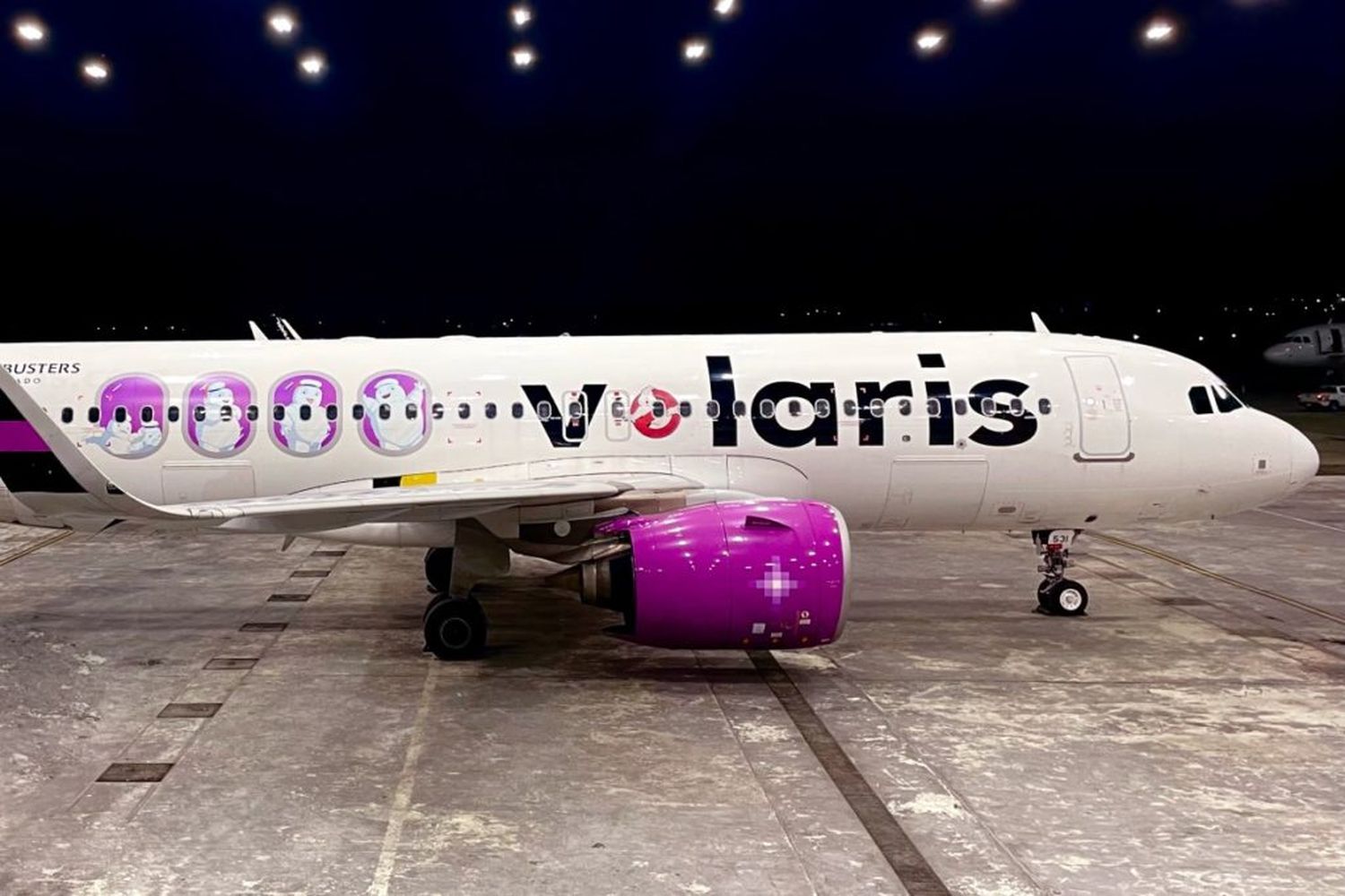 Volaris presenta su Airbus A320neo con el livery de los Cazafantasmas