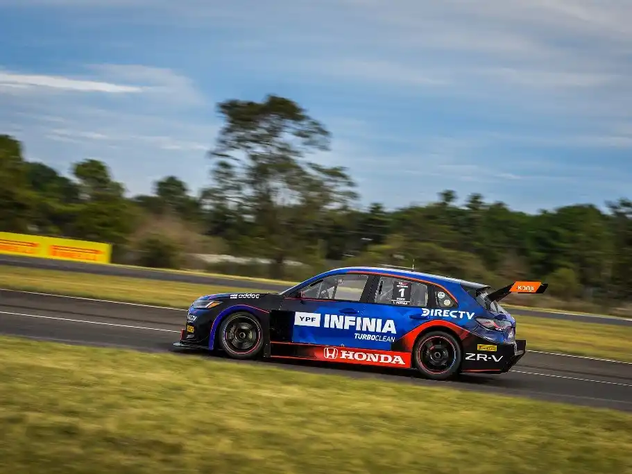 Leonel Pernía finalizó en el quinto puesto.