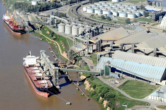 La suba de retenciones está al caer: cerraron las exportaciones de aceite y harina de soja
