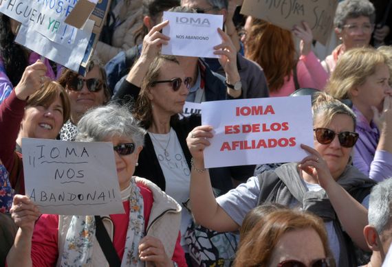 IOMA: Autoconvocados sostienen que no se restableció la atención completa y analizan instalar una carpa
