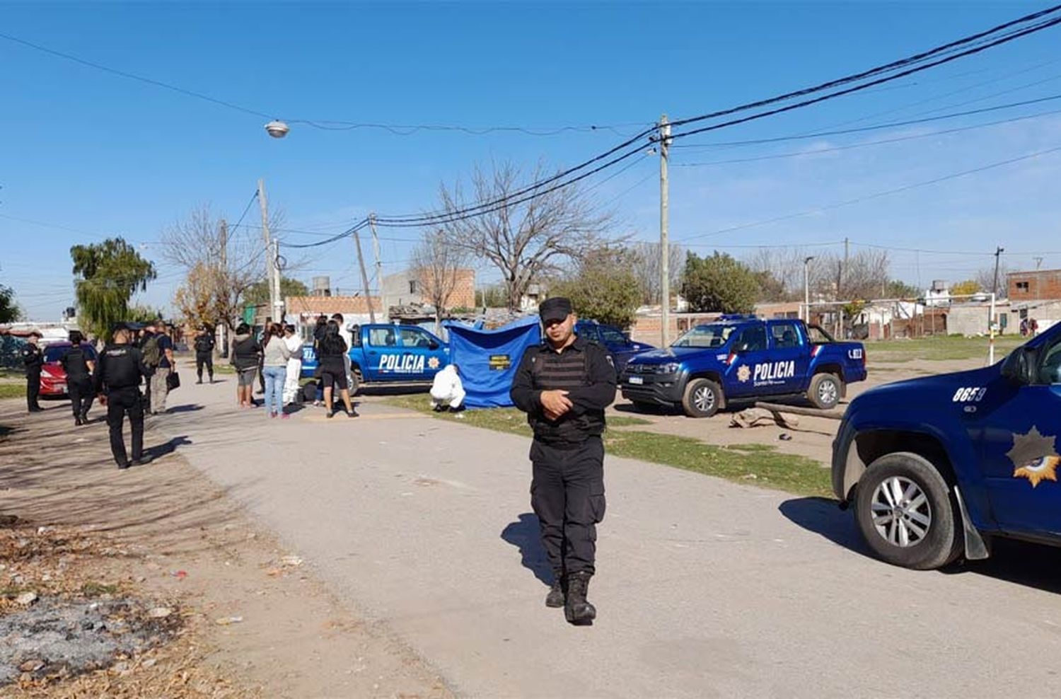 Asesinaron a una mujer de una puñalada en zona oeste y la violencia no da tregua en Rosario