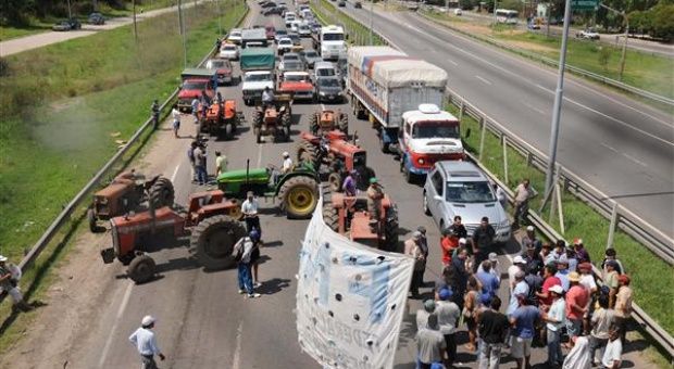 Ruralistas pidieron endurecer medidas contra el Gobierno y llamaron a no votar a Scioli
