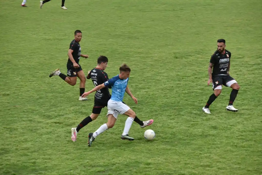 Federal A: Juventud Unida enfrenta a un rival directo por la clasificación