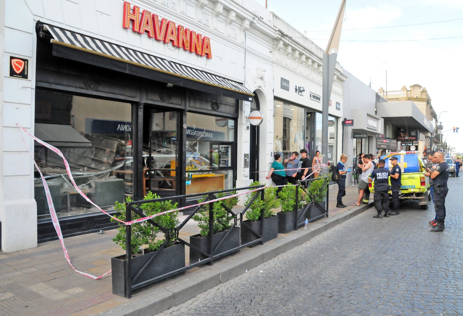 Havanna-Caida Cielorraso 07-06-23 - 8