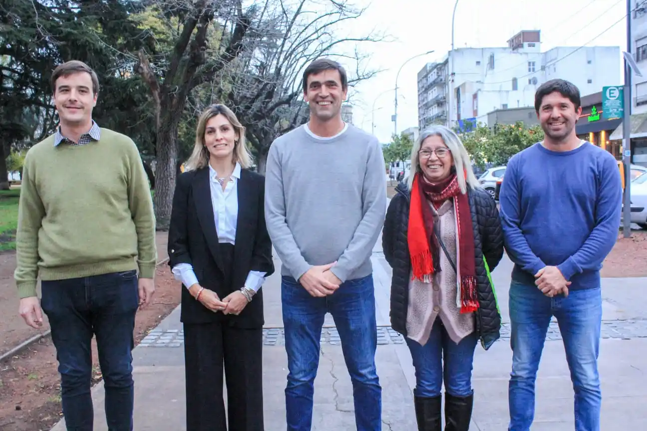 Iparraguirre precandidato a intendente, y Martínez, Domenighini y Mon, los primeros tres para el Concejo