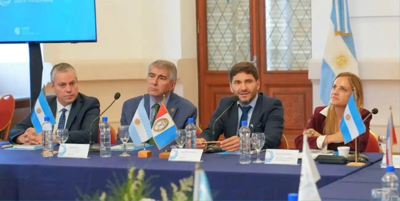 Maximiliano Pullaro: “La nueva Constitución debe garantizar transparencia y acceso a la información”