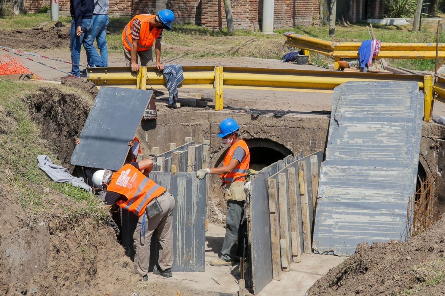 Los detalles de las obras en marcha que recorrió el intendente Piaggio