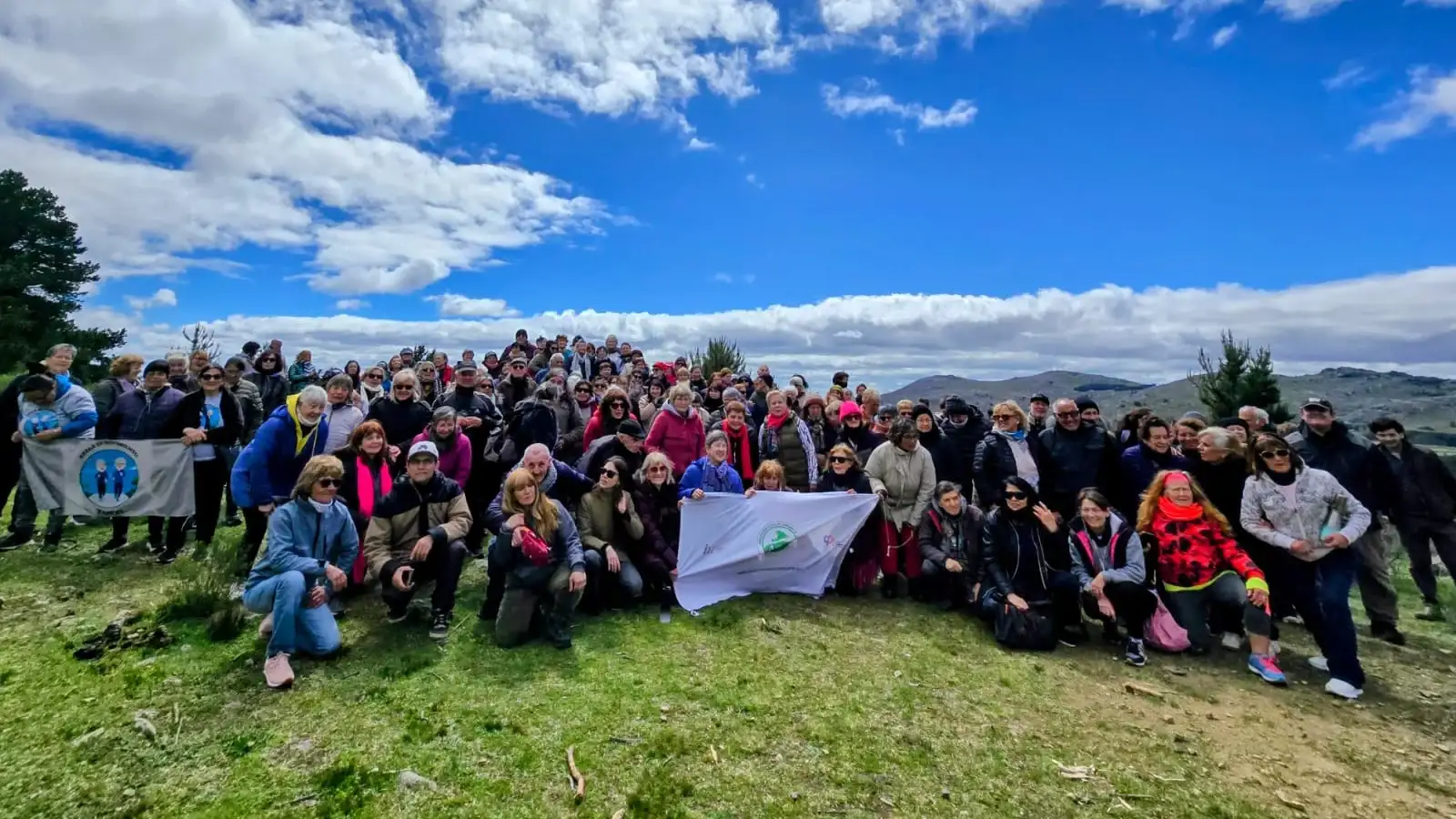 La comunidad tandilense disfrutó del Día Internacional de las Personas Mayores con una jornada de turismo en Sierra del Tigre.