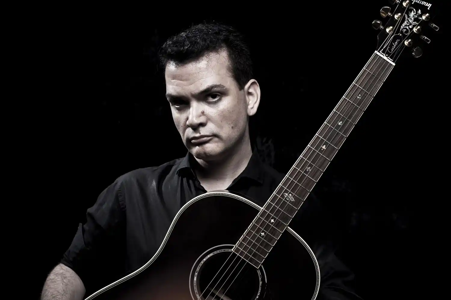 Alfredo Piro trae sus “Canciones usadas” en “formato de fogón”