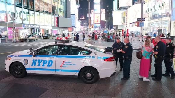 Tiroteo en Times Square dejó tres heridos y un adolescente detenido
